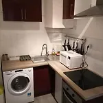 Comfortable & Bright Parisian Studio! Apartament *
