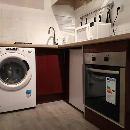 Comfortable & Bright Parisian Studio! * 이브리쉬르센