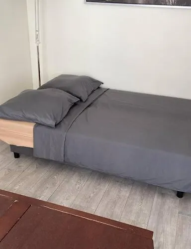 アパート Comfortable & Bright Parisian Studio! *