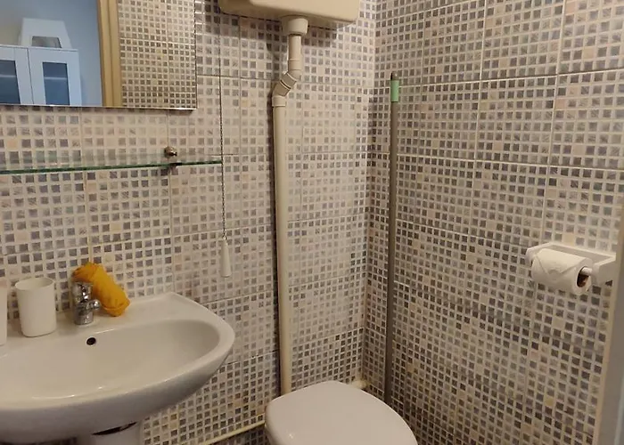 Comfortable & Bright Parisian Studio! アパート *